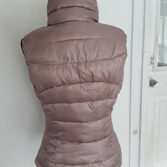 Calvin Klein Pink Rose Gold Puffer Vest Size XS - Picture 7 of 10
